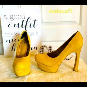 Kelsi Dager “YELLOW SUEDE” heels - size 10